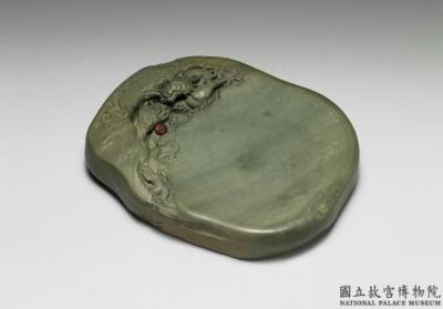 图片[3]-Songhua inkstone with “Dragon Educating the Cub” motif (with wooden box), Qing dynasty, Kangxi reign (1662-1722)-China Archive